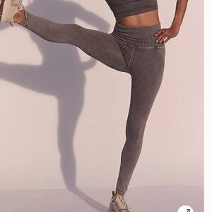 NWOT High-Rise 7/8 Length Good Karma Leggings Sz M/L Gray